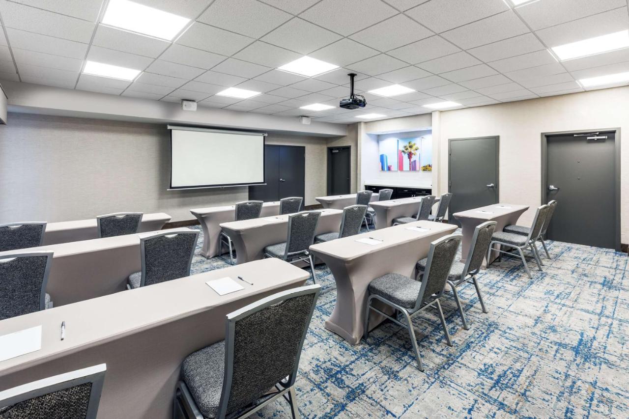 Hampton Inn And Suites Houston Heights I-10 Exteriör bild